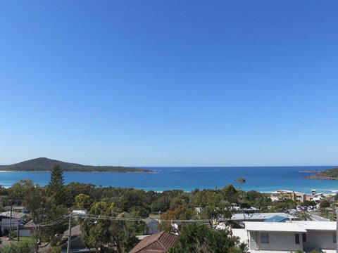 10 Garuwa Street - Fabulous Fingal - Accommodation Perth 0