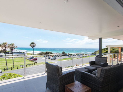 12 Cliff Road - Accommodation Perth 1