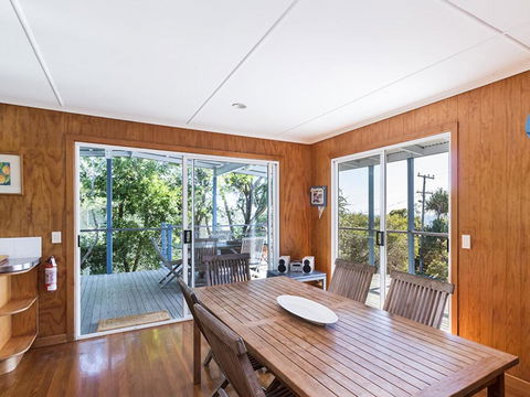 12 Yarrong Road - Accommodation Perth 2