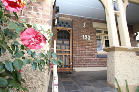 123 Hill St, Heart Of Orange, Double Brick - Accommodation Perth 0