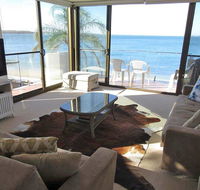 13 'Harbourside' 3-7 Soldiers Point Road - fantastic waterfront unit - Accommodation Perth