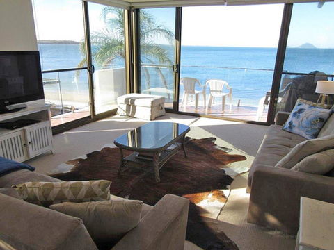 13 'Harbourside', 3-7 Soldiers Point Road - Fantastic Waterfront Unit - Accommodation Perth 0