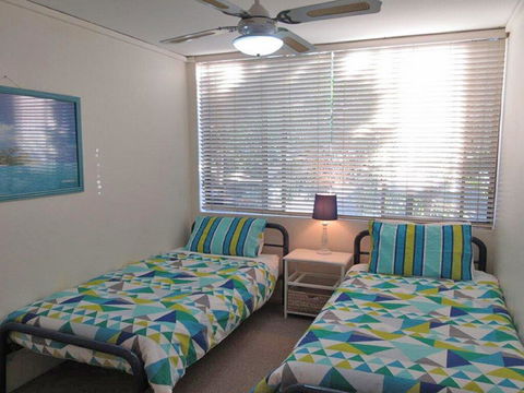 13 'Harbourside', 3-7 Soldiers Point Road - Fantastic Waterfront Unit - Accommodation Perth 3
