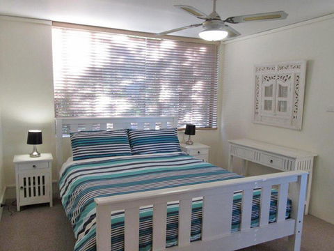 13 'Harbourside', 3-7 Soldiers Point Road - Fantastic Waterfront Unit - Accommodation Perth 1
