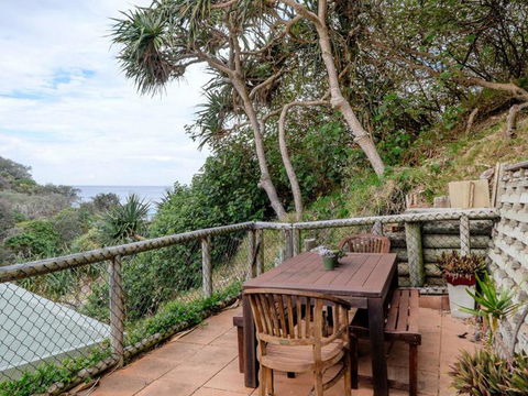 13 Pt Lookout Beach Resort - Accommodation Perth 0