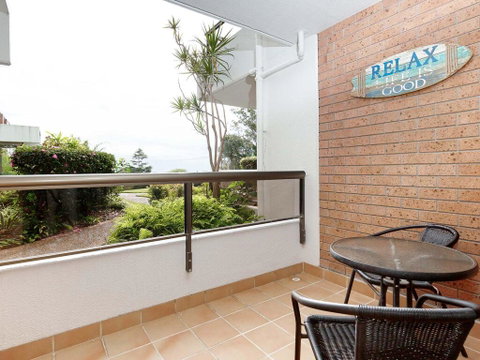 14 'The Commodore' 9-11 Donald Street- Unit In The Heart Of Town With Views & WIFI - Accommodation Perth 2