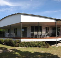 14 Zircon Street - Centrally located family home with covered deck close to patrolled beach  shops - Perth Resorts