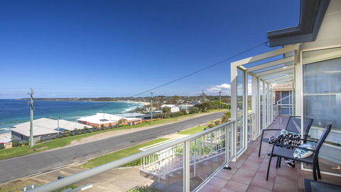 143 Mitchell Pde - Magnificent Outlook - Perth Resorts 0