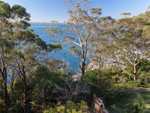 15 'Thurlow Lodge', 6 Thurlow Avenue - Fantastic Unit With Water Views & Pool In Complex - Accommodation Perth 0
