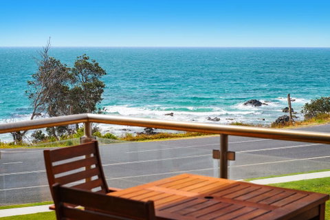 15 Beachpark Apartments - Accommodation Perth 3