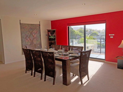 15 Dolphin Cove, 2 - 6 Government Rd - Stunning Penthouse With Views, Lift & Ducted Air Conditioning - Accommodation Perth 2