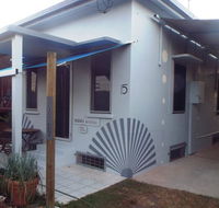 15 Robert Johnstone Parade - Accommodation Perth