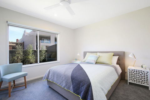 18 On Rayner - Swish Apartment Myrtleford - Accommodation Perth 1