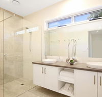 18 on Rayner - swish apartment Myrtleford - Accommodation Perth