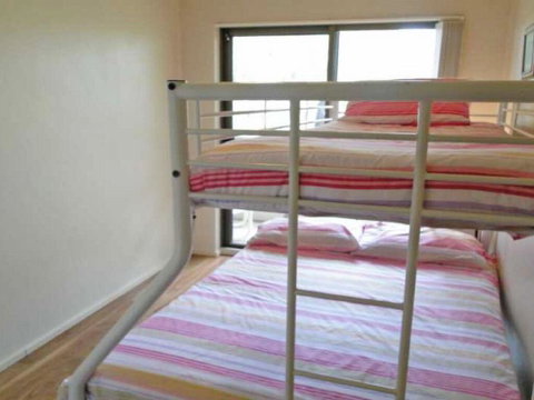 19 'The Commodore' 9-11 Donald Street - Two Bedroom Unit In The CBD Of Nelson Bay - Accommodation Perth 3