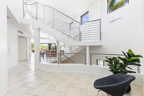 19 Ross Crescent - Accommodation Perth 3