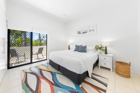 19 Ross Crescent - Accommodation Perth 2