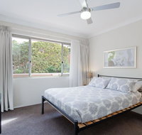 2 'Bronte Court' 17 Magnus Street - air con complex pool and centrally located - Accommodation Perth