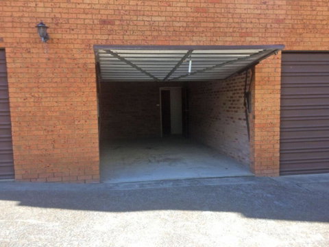 2 'Bronte Court' 17 Magnus Street - Air Con, Complex Pool And Centrally Located - Accommodation Perth 2