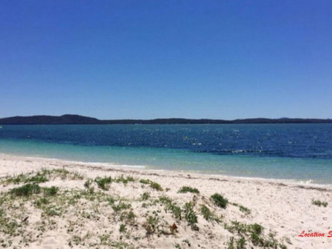 2 'Copacabana', 61 Sandy Point Road - Cute Unit With Water Views From The Balcony - Accommodation Perth 3