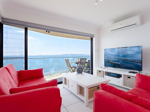 2 'Lanimer' 14 Mitchell Street - Beautiful Waterfront Property With Spectacular Views - Accommodation Perth 2