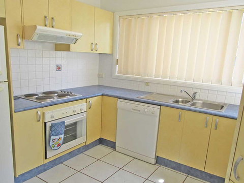 2 'Mahi Mahi', 5 Achilles Street - 3 Bedroom Between Shoal Bay And Little Beach - Accommodation Perth 3