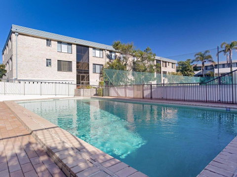 2 'The Dunes', 38 Marine Drive - Pool, Tennis Court And So Close To The Beach - Accommodation Perth 1