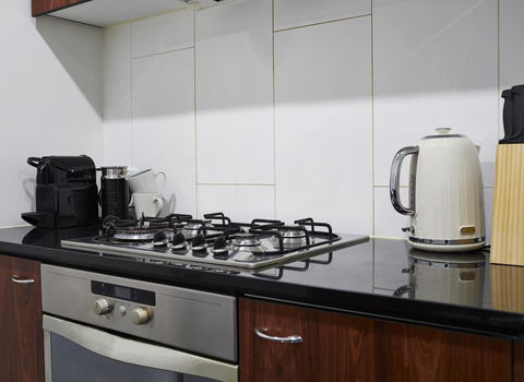 2 Bdrm 2 Bthrm Apt With Parking In Central CBD - Accommodation Perth 2