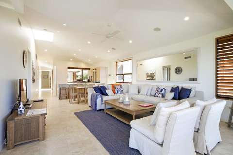 2 Hale Lani - Accommodation Perth 3