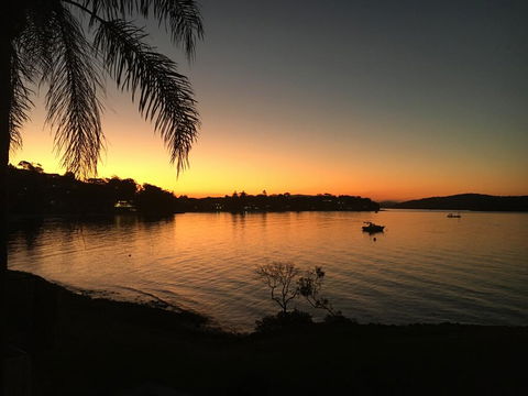 2 The Shores Soldiers Point - Waterfront - Uninterrupted Water Views INCLUDING ALL LINEN & TOWELS, Free Wi-Fi - Accommodation Perth 3