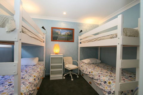 2/17 Jillamatong Street - Perth Resorts 1