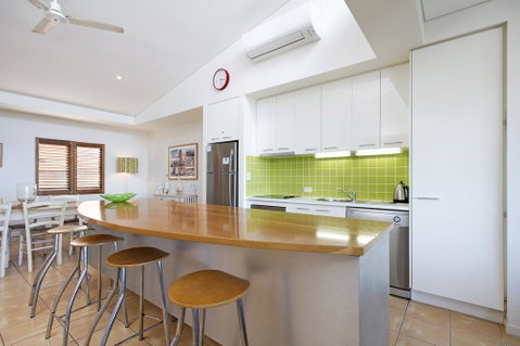 2/22 Stevens - Accommodation Perth 0
