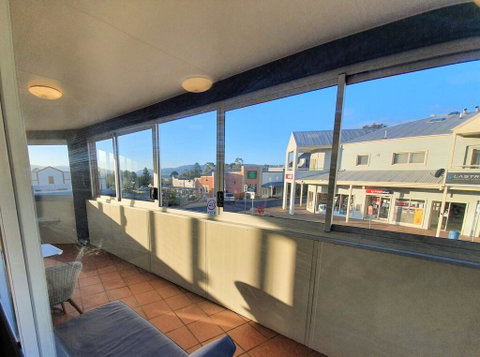 20 Lakeview Plaza - Accommodation Perth 0