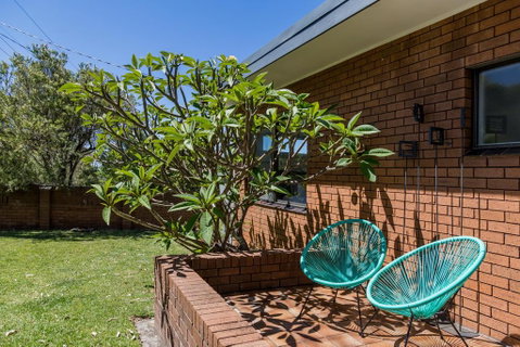 235 Mitchell Parade, Mollymook - Accommodation Perth 2