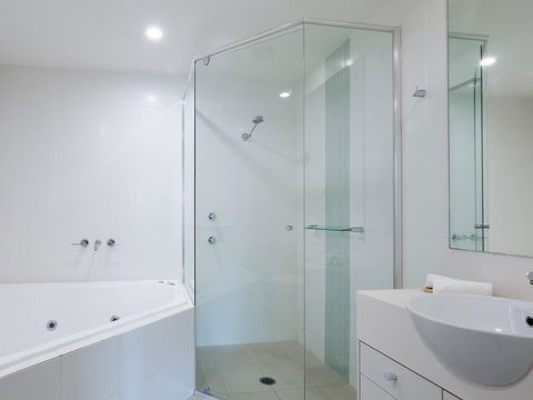 245 'Pacific Blue', 265 Sandy Point Rd - Air Conditioned Unit With Resort Facilities And Linen Supplied - Perth Resorts 3