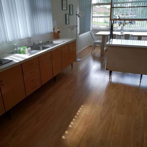 CAMPBELLTOWN HOLIDAY HOME 3 BED + FREE PARKING NCA039 - Perth Resorts 2