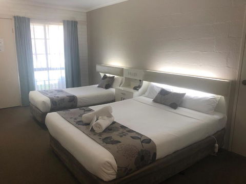 CAPRICORN MOTOR Inn - Perth Resorts 3