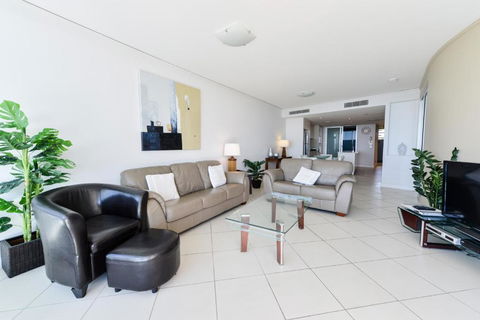 C Bargara Resort - Perth Resorts 2