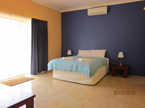Chalets On Stoneville - Accommodation Perth 3