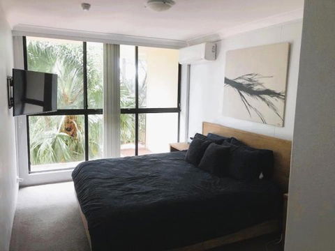 City Oasis - Terrific Location & District Views! - Accommodation Perth 1