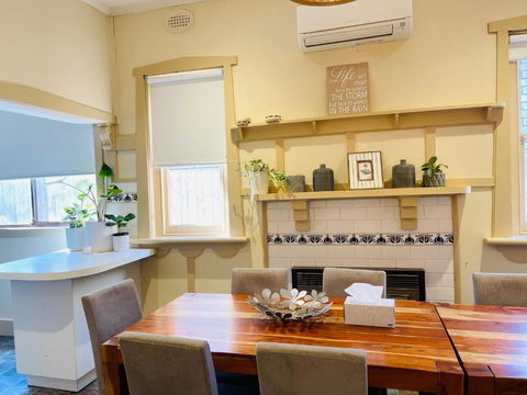D103 Lemon Tree House - Accommodation Perth 3