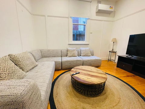 D114 Victorian Central Stay - Accommodation Perth 2