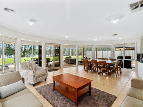 D3 Ski Ranch - Accommodation Perth 0
