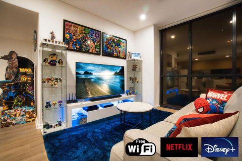DC Vs Marvel Theme Ft Arcade Machine Pool Gym Sauna BBQ - Accommodation Perth 1