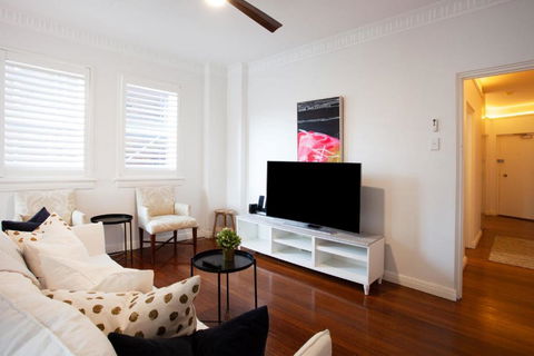 Deco Amour, Bellevue Hill Isyd - Accommodation Perth 0