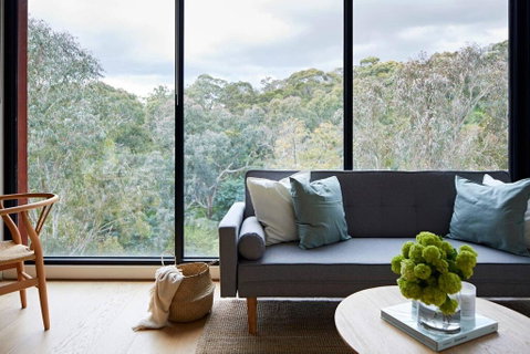 2BR Apt With Yarra River Views & Parking - Accommodation Perth 1
