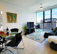 2BR Food  Drink Hub  Gym Pool Views Roof Terrace - Accommodation Perth