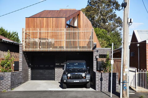 3-Bed House With Rooftop And Parking Near Yarra Park - Accommodation Perth 1