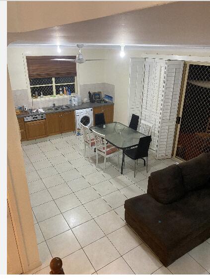 5 Mins To Movie World & Pet Friendly - Accommodation Perth 3