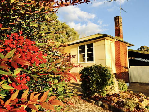 50s Fibro Chateau - Accommodation Perth 1